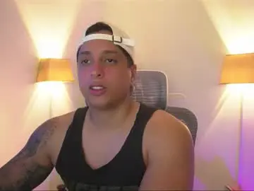 Chaturbate Best live sex cam show of appolo_allen