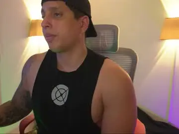 Chaturbate Best live sex cam show of appolo_allen