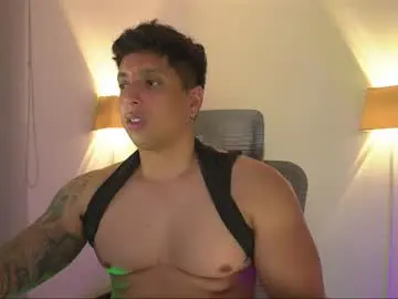 Chaturbate Live Sex Cam of appolo_allen