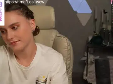 Chaturbate Adult Video Chat of lesliekorfs