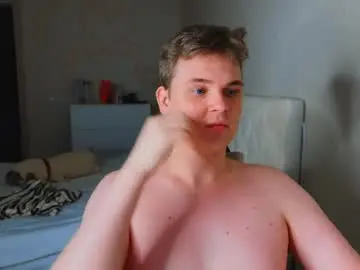 Chaturbate Live Sex Cam of lucas_dany