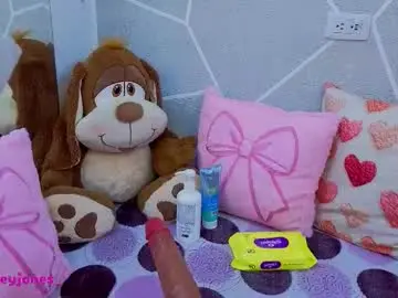 Chaturbate Best live sex cam show of milleyjones_