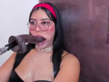 Chaturbate Live Sex of pocahontas_lantina