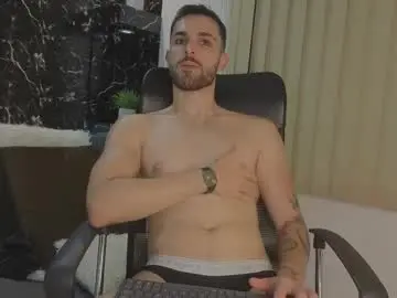 Chaturbate Live Sex Cam of apolo_lux1