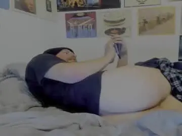 cloudyystarr666 from chaturbate