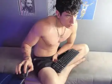 Chaturbate Live Sex Cam of criss_adams