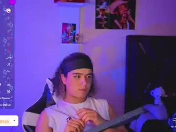 Chaturbate Live Sex of derek_grey1