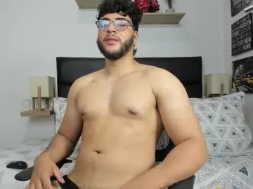 Chaturbate Free Porn Cam of mike_foxxx_