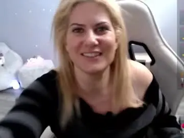 Chaturbate Free Live Porn of bellastar84