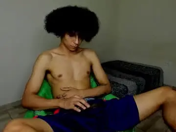 Chaturbate Best live sex cam show of cardrey05