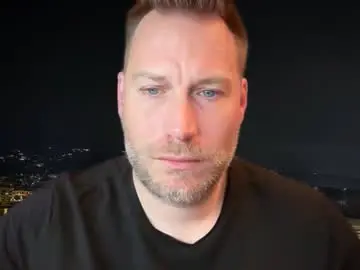 Chaturbate Free Porn Cam of chris2024x