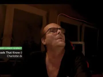 Chaturbate Free Porn Cam of r_2d2_