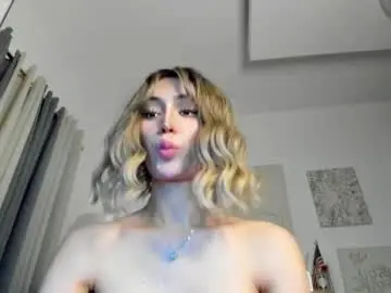 Chaturbate Best live sex cam show of coco_mademoiselle