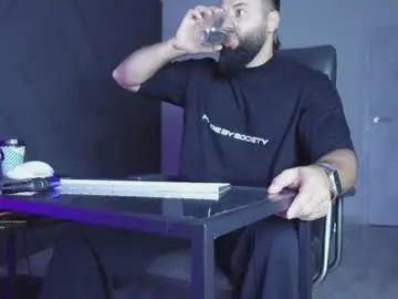 Chaturbate Free Porn Cam of glennmasters