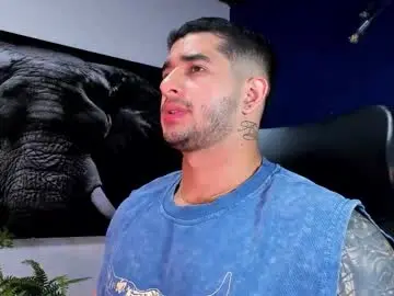 Chaturbate Best live sex cam show of king_falconer