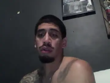 Chaturbate Live Sex Cam of addictedtobustnloads1