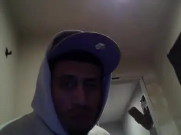 Chaturbate Free Porn Cam of addictedtobustnloads1