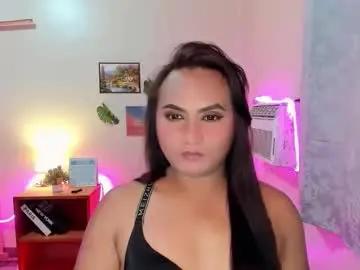 Chaturbate Live Sex Cam of hellashaven