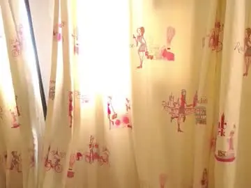 Chaturbate Live Sex Cam of _pariiss