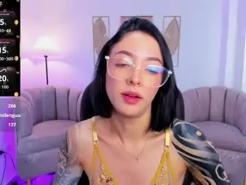 Chaturbate Live Sex Cam of barbiie_scoth