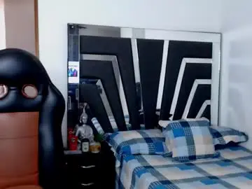 Chaturbate Watch Live Sex Cams of noah_harris01