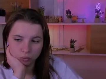 Chaturbate Watch Live Sex Cams of elara_jadie