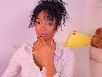 Chaturbate Live Sex Cam of heily_fox