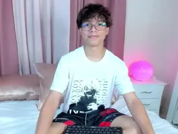 Chaturbate Sex Cam of honeymoon_sariel