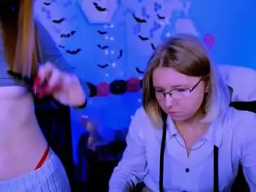 gloria_bubble from chaturbate