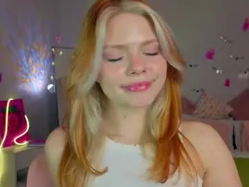 Chaturbate Free Live Porn of red__candy