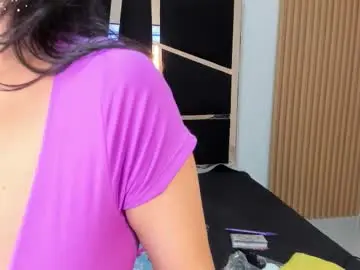 Chaturbate Free Live Porn of yahaira__