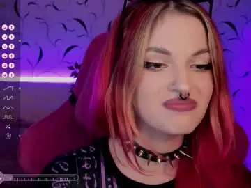 Chaturbate Best live sex cam show of bratziedarsie