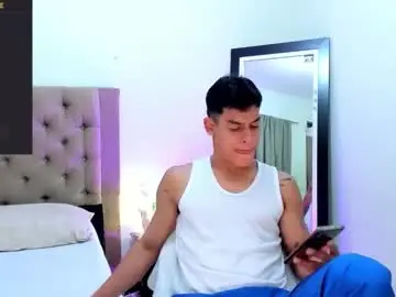 Chaturbate Best live sex cam show of carloshero69