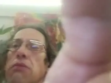 Chaturbate Live Sex Cam of ahappyhippie