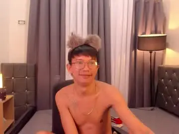 Chaturbate Free Live Porn of hugecock_pretty714250