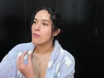 love_kris from chaturbate