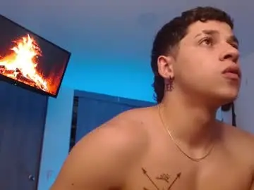 Chaturbate Live Sex of adamkeith_1