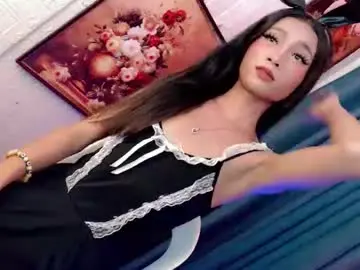 its_me_luna1111 from chaturbate