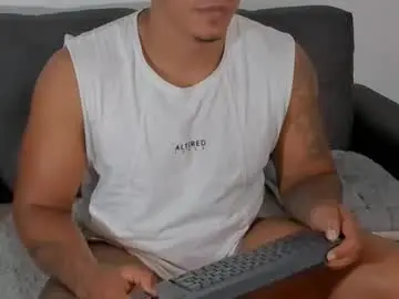 Chaturbate Live Sex Cam of kevin_lance