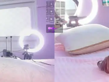 Chaturbate Live Sex Cam of danee_19