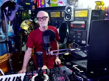 Chaturbate Sex Chat of kiveuxmakeu