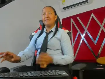 Chaturbate Live Porn of sweetdesireasm