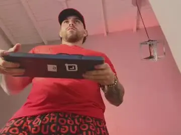 Chaturbate Live Porn of ades_lowe