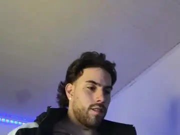 Chaturbate Live Sex of ades_lowe