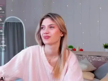 Chaturbate Watch Live Sex Cams of cherry_pr1ce