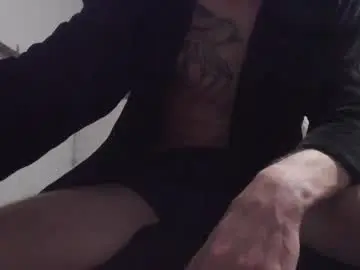 Chaturbate Nude Webcam of hunkwithglasses