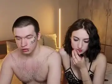 Chaturbate Live Sex Cam of lilo_meow