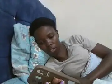 Chaturbate Live Sex of pretty_petite_ebony