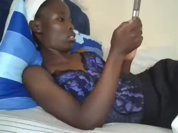 Chaturbate Live Sex Cam of pretty_petite_ebony