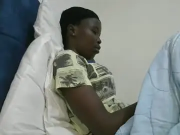 Chaturbate Live Sex of pretty_petite_ebony